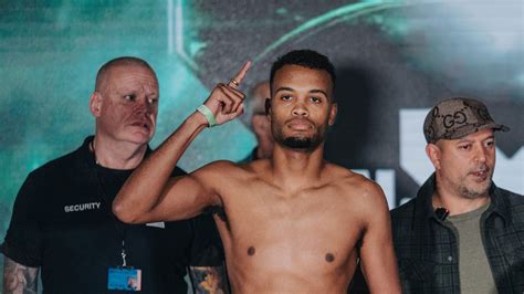 Misfits Boxing 17 weigh.